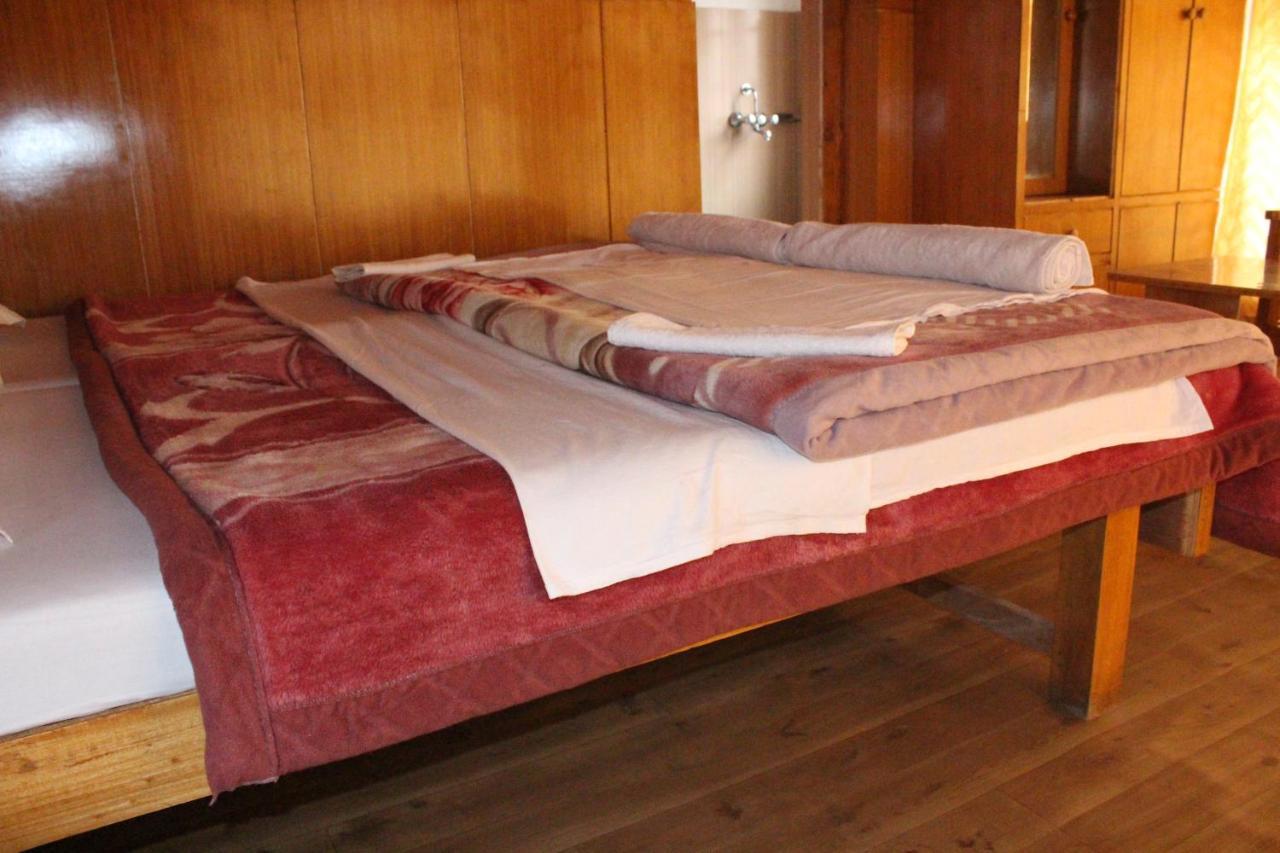 Hotel Sand Dune Deskit Bagian luar foto