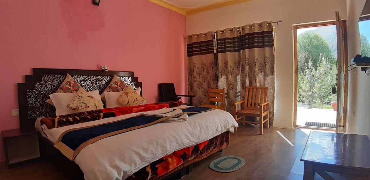 Hotel Sand Dune Deskit Bagian luar foto